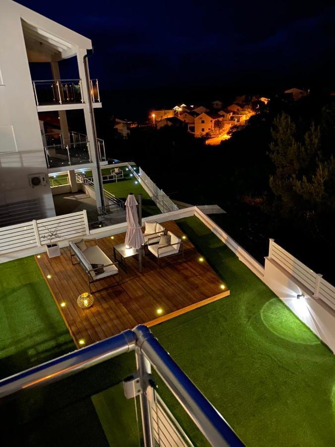 Ellavis Apartments Exterior photo